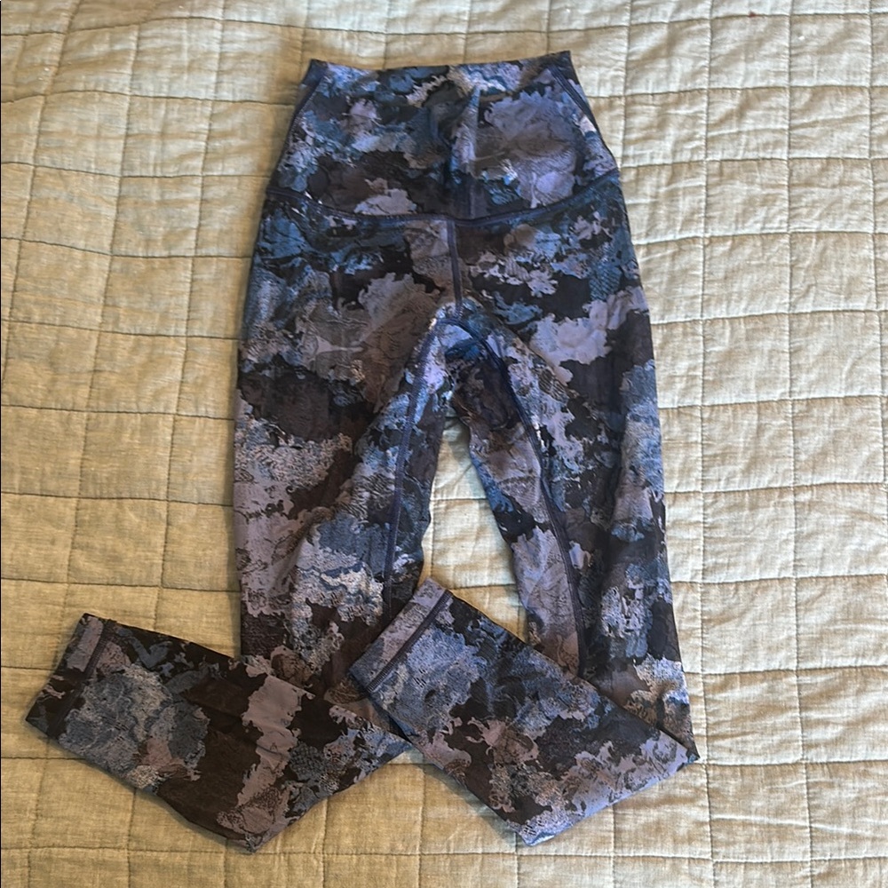 Lululemon 7/8 Length Floral Patterned Leggings